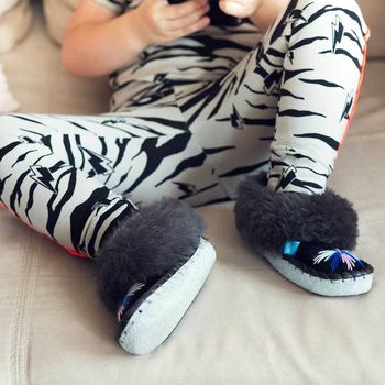 Childrens Dark Grey Sheepers Slippers, 5 of 7