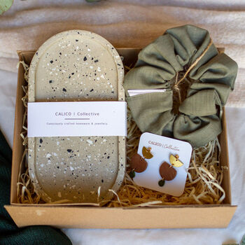 Scrunchie Gift Box : Khaki Linen, 3 of 4