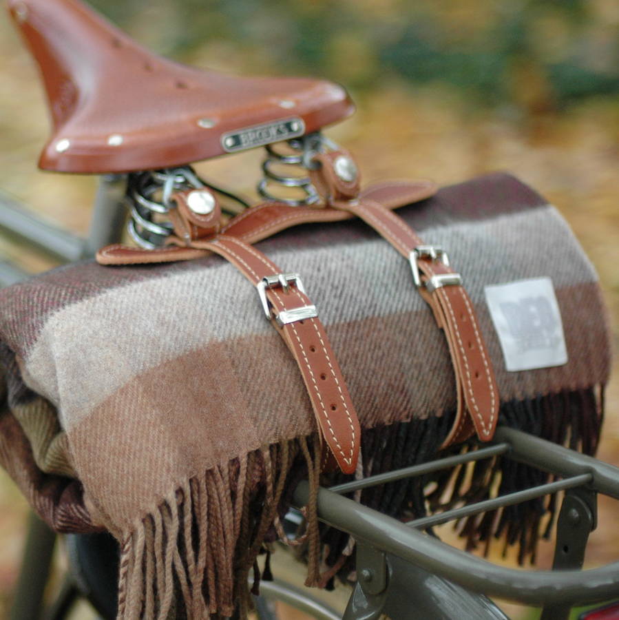 Picnic Rug And Leather Straps 100% Lambswool Wildwoods, 1 of 5
