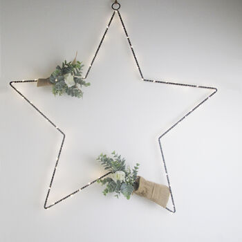 Pre Lit Star With Hand Tied Eucalyptus Bunches, 4 of 5