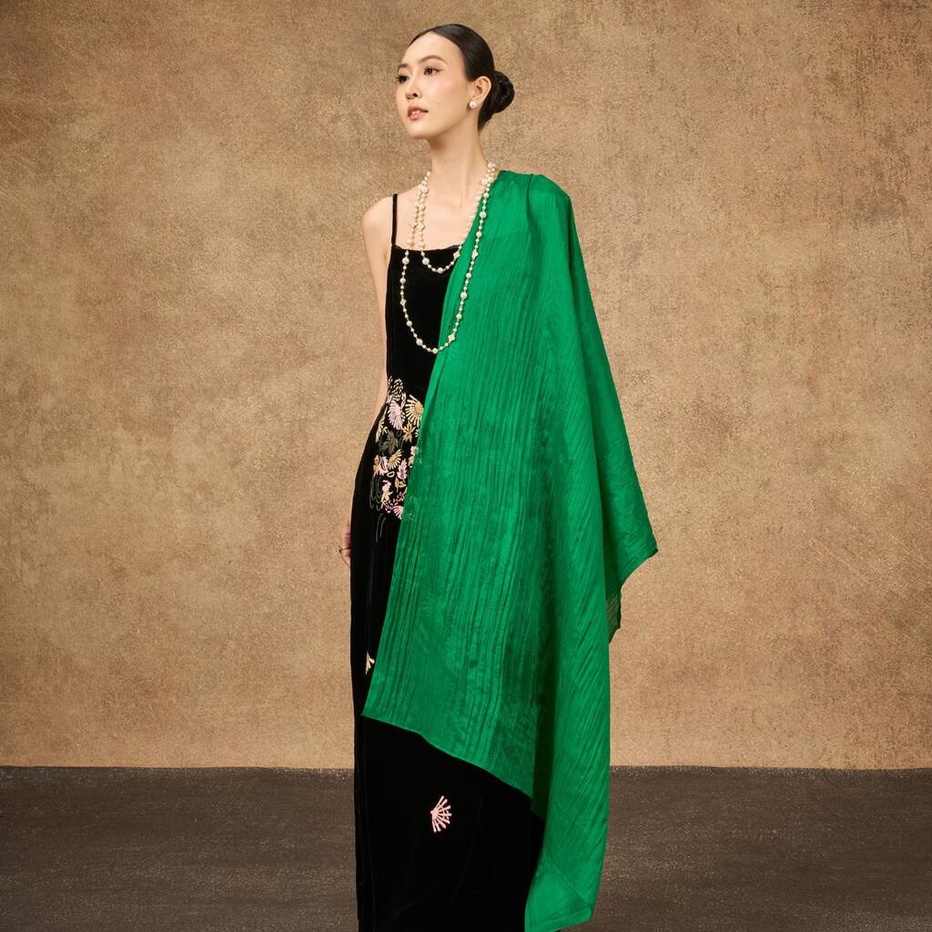 100% Mulberry Silk Scarf, Emerald Green In Gift Box, 1 of 6