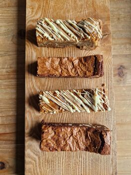 Brownie And Blondie Box, 3 of 6