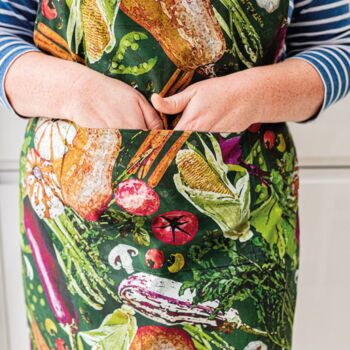 The Vegetable Box Apron In Racing Green, 5 of 5