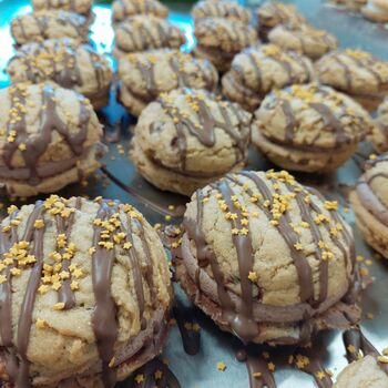 Salted Caramel Cookie Sandwich – Runny Caramel Centre, 6 of 6