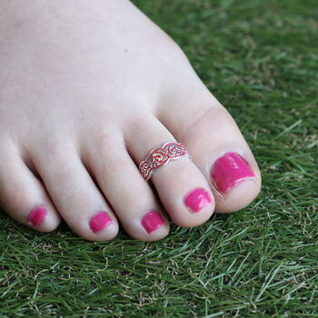 Red Adjustable Silver Midi Band Dainty Beach Toe Ring Set, 2 of 7