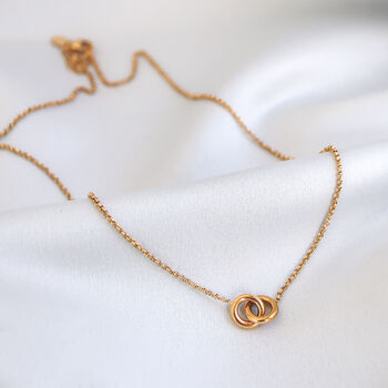 Non Tarnish Linked Rings Infinity Necklace, 2 of 10
