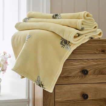 Cozy Honey Bee Supersoft Comfort Throw, 3 of 4