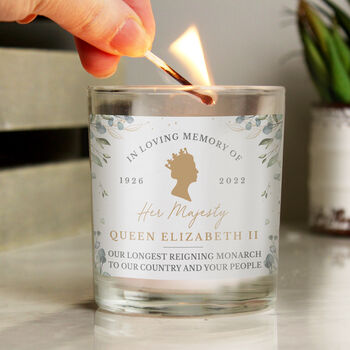Personalised Queens Commemorative Small Candle Jar, 2 of 2