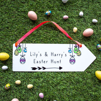 Personalised Easter Hunt Arrow Sign, 3 of 6