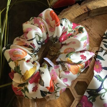 Silk Eye Mask And Scrunchie Gift Set Floral, 3 of 6