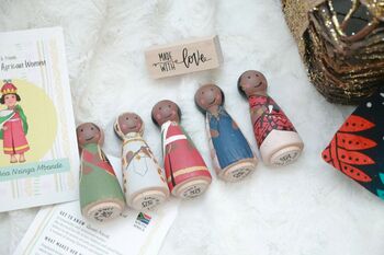 Five Iconic African Queens Wooden Peg Dolls Gift Set, 2 of 12