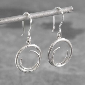 Sterling Silver Round Tapered Eclipse Pendant, 3 of 10