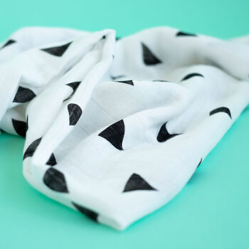 B+W Triangle Pattern Cotton Muslin Swaddle Baby Blanket, 6 of 8