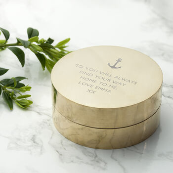 Personalised Iconic Adventurer's Sundial Compass, 3 of 9