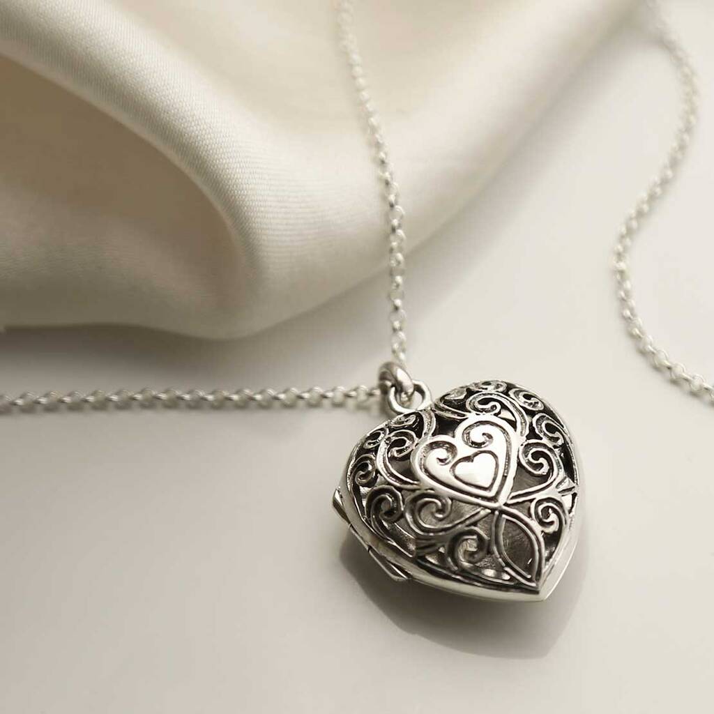 Heart Locket Necklace - Family - To My Mum - Love From Your Daughter - -  Gifts Holder