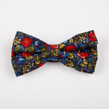 Mens Green And Red Floral Bow Tie, 2 of 8