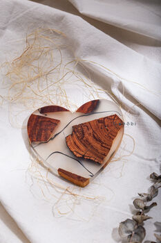 Four Festival Wooden Resin Coaster 11 Cm, Heart, 2 of 6