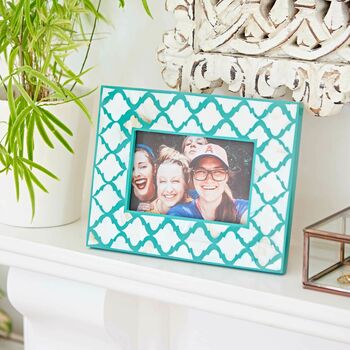 Fair Trade Kajol 6x4 Inch Mother Of Pearl Photo Frame, 3 of 8