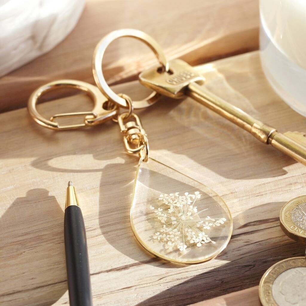 Image of Pressed Real Flower Charm Keyring In Gold