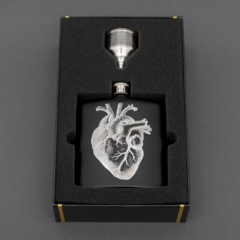 Heart Design Black Hip Flask, 3 of 3