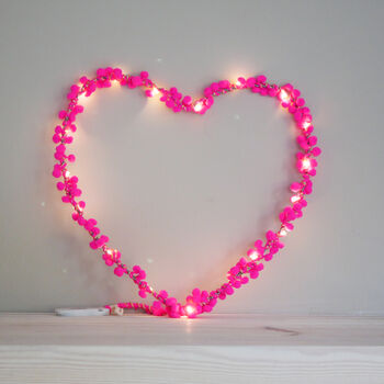 Pom Pom Heart Light, 5 of 10