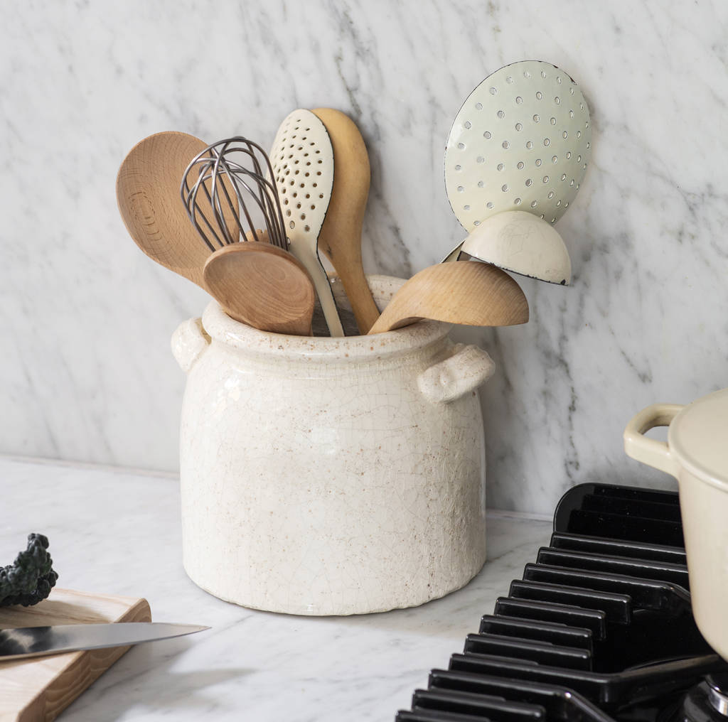 ravello white flower jug and pots by garden trading