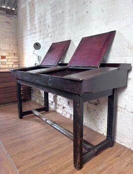 Antique Sculptors Workbench Owned By John Mills, 3 of 12