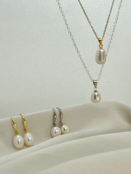 'Liwanag' Radiance Biwa Pearl Pendant Necklace, 3 of 12