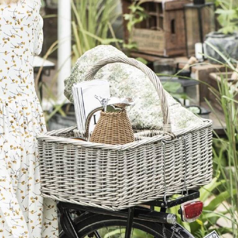 Grey Wash Rectangular Picnic Basket By Marquis & Dawe