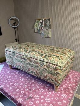 William Morris Light Strawberry Thief Storage Ottoman Footstool, 8 of 9