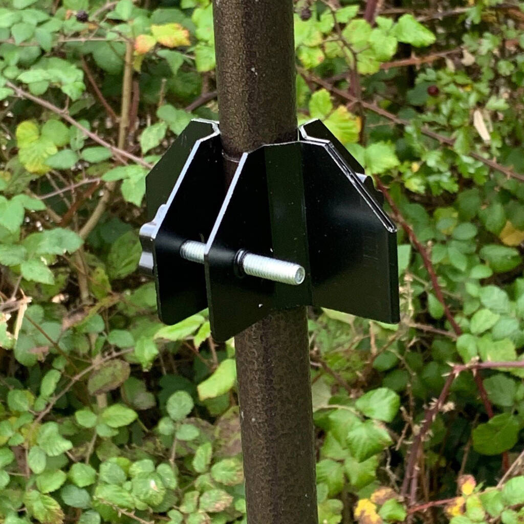 Metal Squirrel Baffle For Bird Feeding Stations By Garden Selections