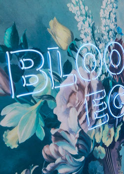Bloomin' 'Eck El Neon Illuminated Art, 7 of 10