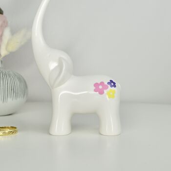 White Elephant Ring Holder With Daisies, 2 of 3