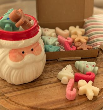 Christmas Wax Melt Burner With Wax Melts Gift Set For Christmas, 6 of 9