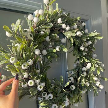 Giant Mistletoe Wreath, 4 of 6