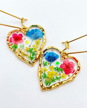 Real Blue Red Yellow Flowers Heart Pendant Necklace Hand Made, 3 of 9