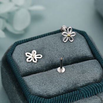 Sterling Silver Two Tone Daisy 16 G Flat Back Labret Earrings, 4 of 12