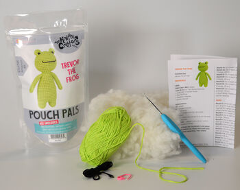 Pouch Pals Trevor The Frog Crochet Kit, 3 of 4