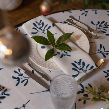 Luxury Designer Christmas Napkin Sets Mistletoe White, 3 of 3