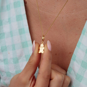 18ct Gold Gingerbread Man Biscuit Charm Necklace, 3 of 8