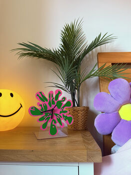 Blob Psychedelic Numbers Table Decorative Clock Silent Movement, 3 of 5