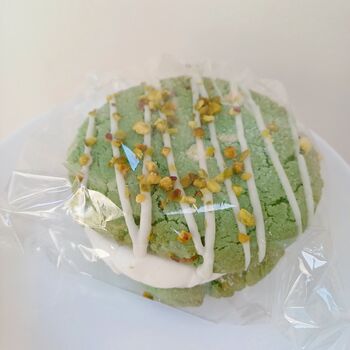 White Choc And Pistachio Cookie Sandwich – Sauce Centre, 4 of 4