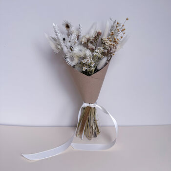 Small White Daisy Dried Flower Arrangement, 5 of 5