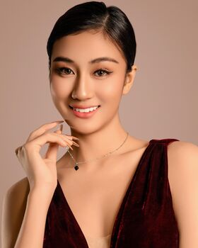 Aurora Rhombus Obsidian Necklace, 6 of 11