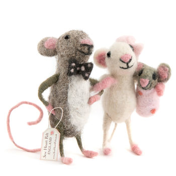 Couple Carrying Baby Girl Mouse, 2 of 9