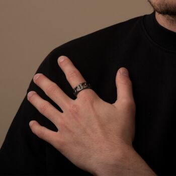 Black 8 Mm Chain Ring Engraved Band Rings, 3 of 12