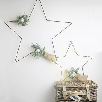 Pre Lit Star With Hand Tied Eucalyptus Bunches, 5 of 5
