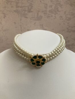 Gold Plated Kundan Stone And Pearl Necklace Set Emerald, 3 of 9