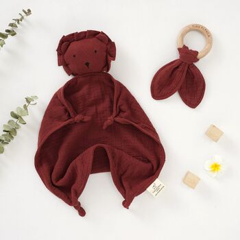 Organic Baby Lion Comforter With Teether And Bag, 8 of 9