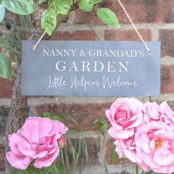 Personalised Little Helpers Welcome Slate Garden Sign, 4 of 4